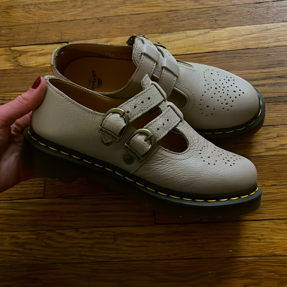 Dr. Martens Virginia Leather Oxfords NWOB